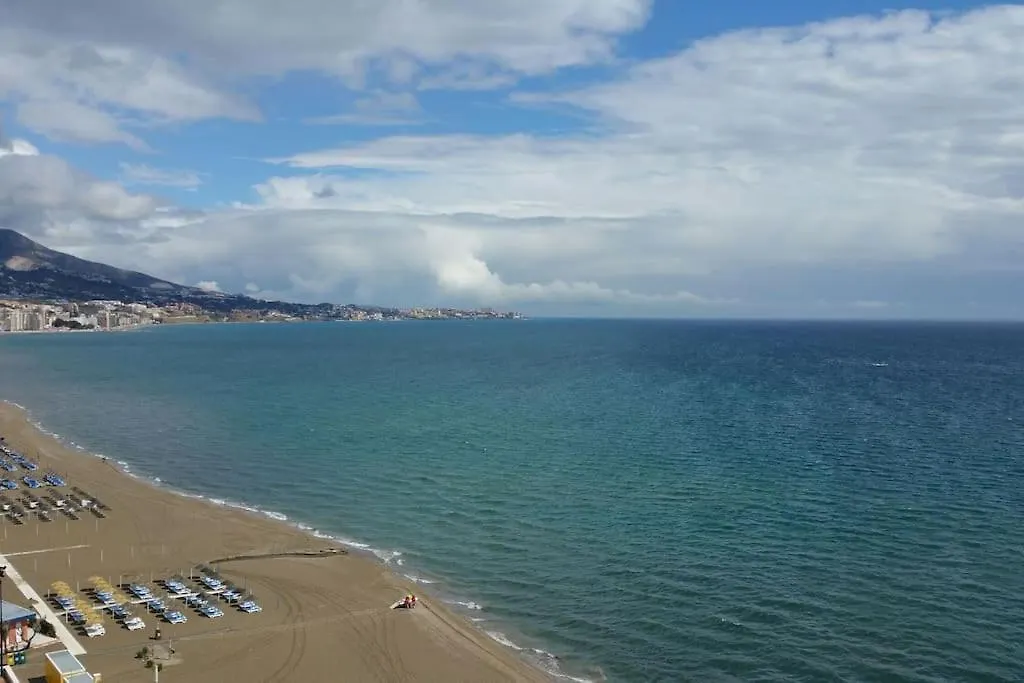 Seafront Apartment With Open-Air Heated Pool Fuengirola