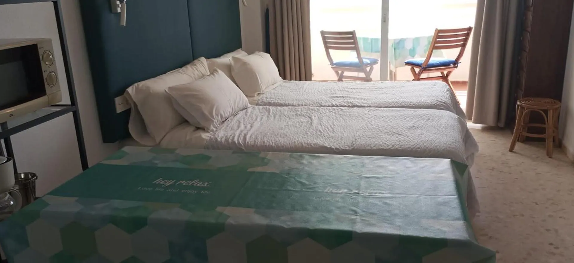 Seafront Apartment With Open-Air Heated Pool Fuengirola